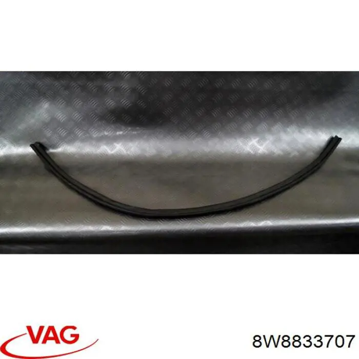 Купити 8W8833707 VAG Ущільнювач двері задньої лівої (на кузові)