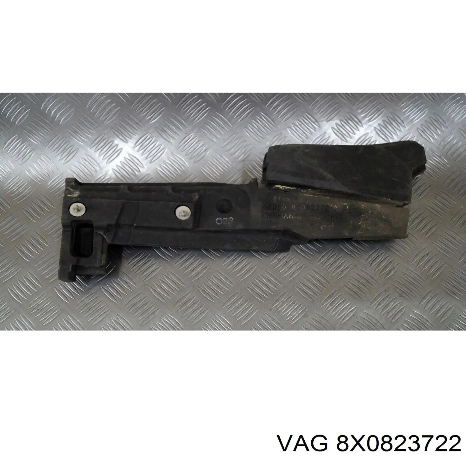 8X0823722 VAG 