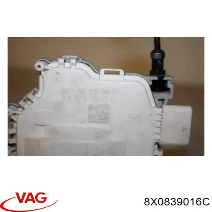 Купити 8X0839016C VAG Замок задньої дверї, правої