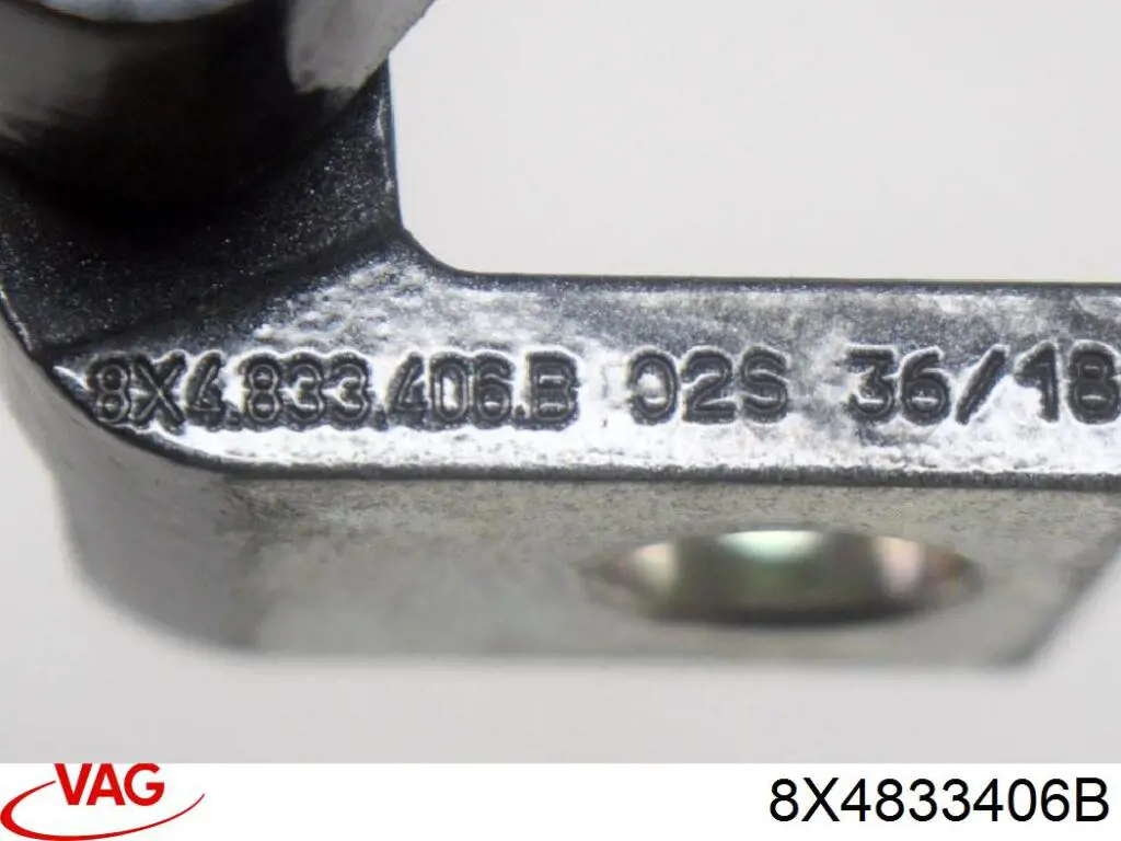 Петля передніх дверей права VAG 8X4833406B ціна, від 22.23 USD