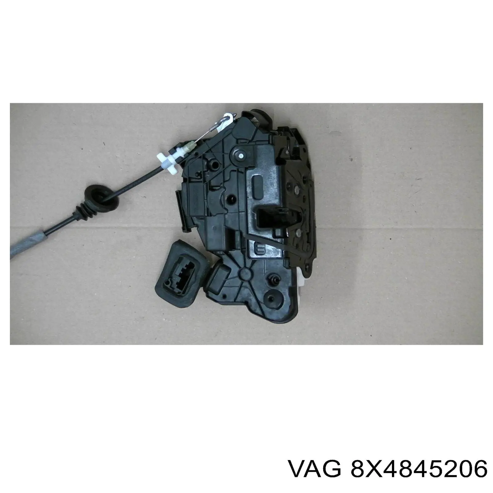 Купити 8X4845206 VAG Скло задніх дверей, правих