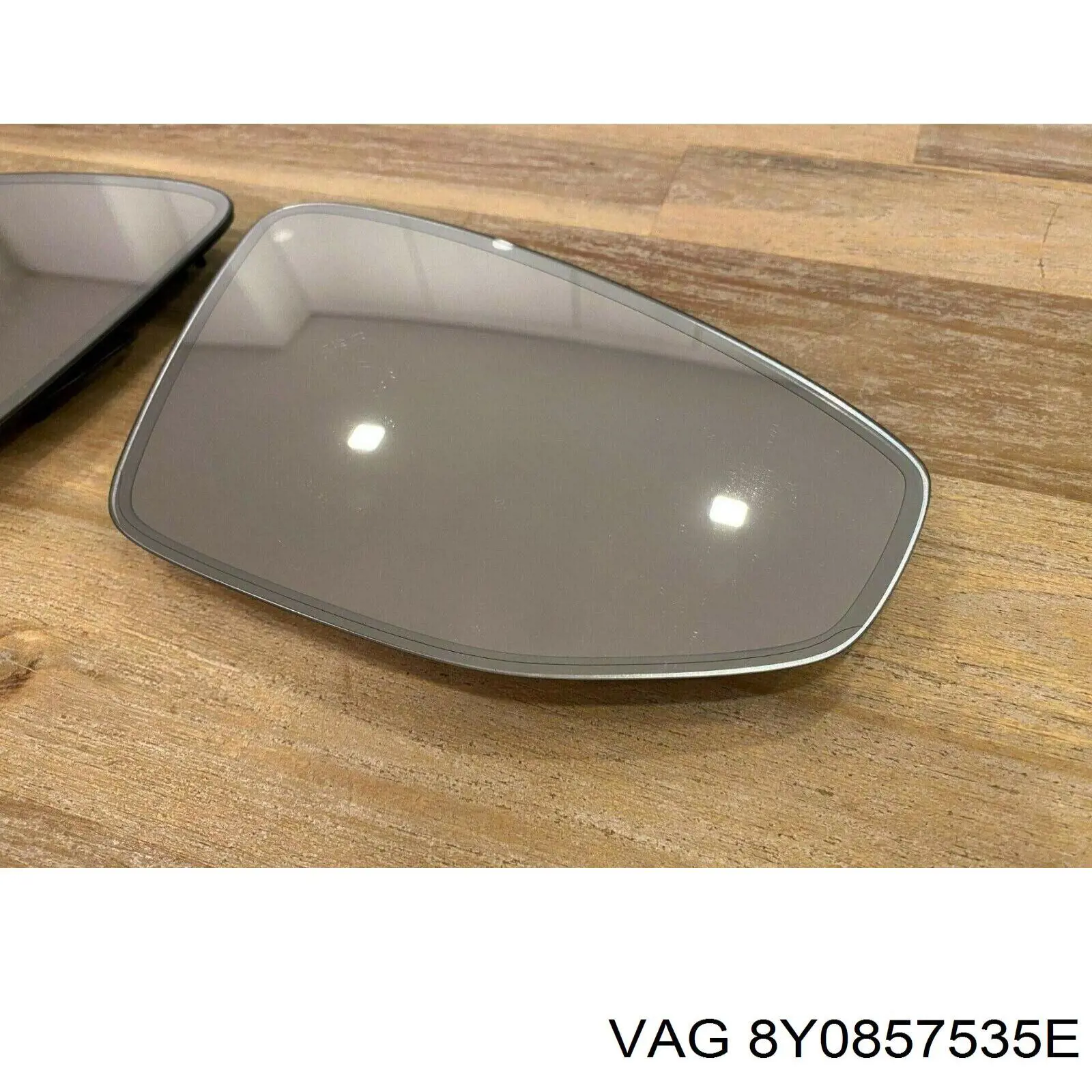  8Y0857535E VAG