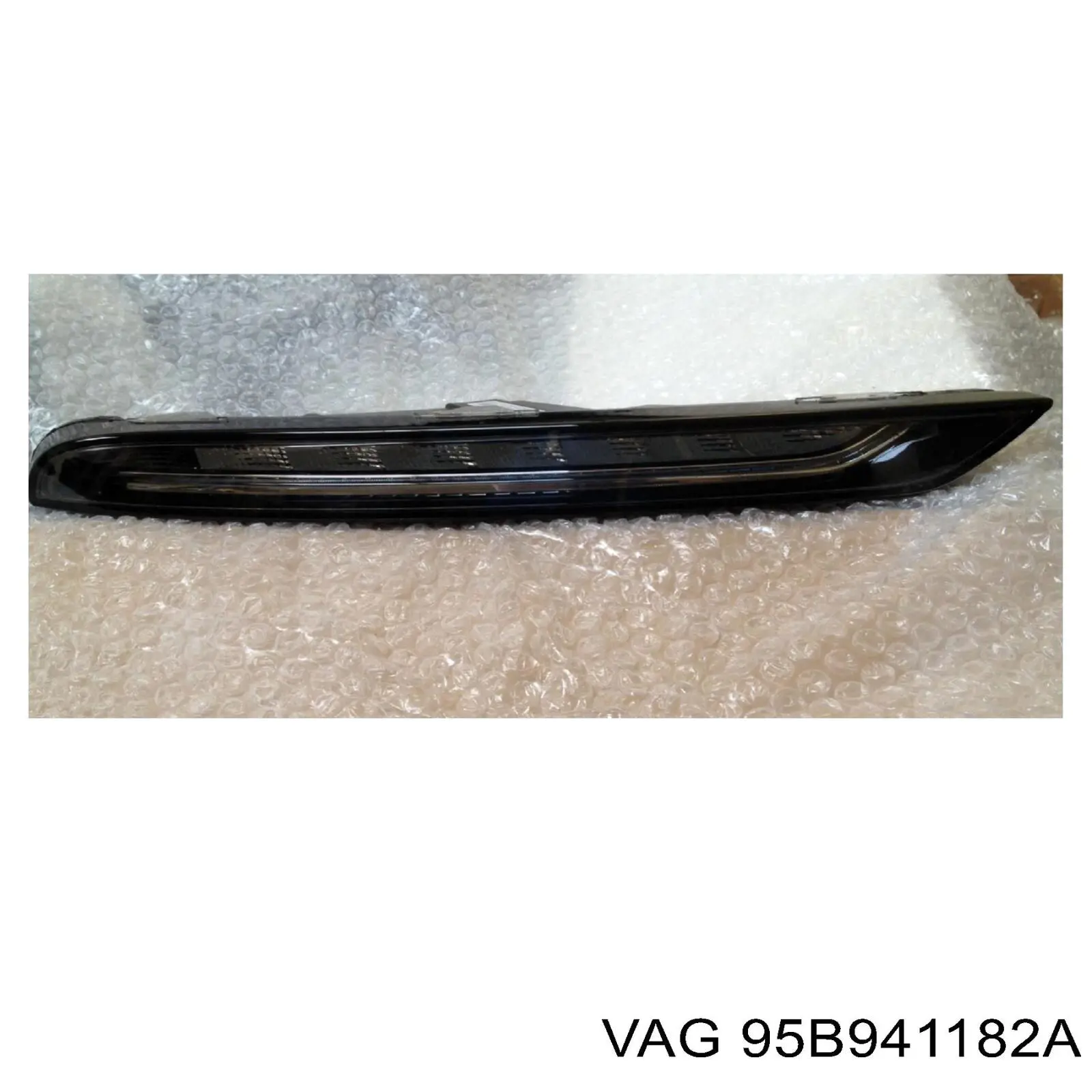 Купити 95B941182A VAG Правий покажчик повороту - лампа