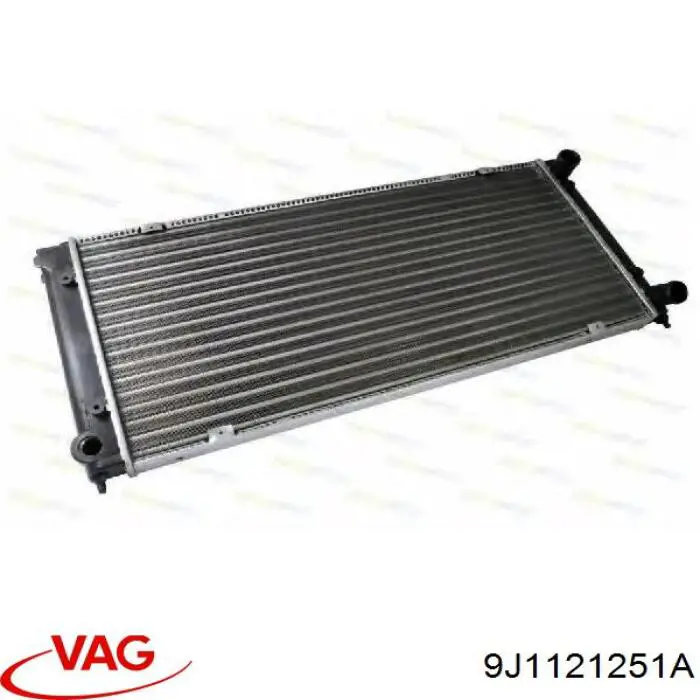 Купити 9J1121251A VAG Радіатор охолодження двигуна, лівий