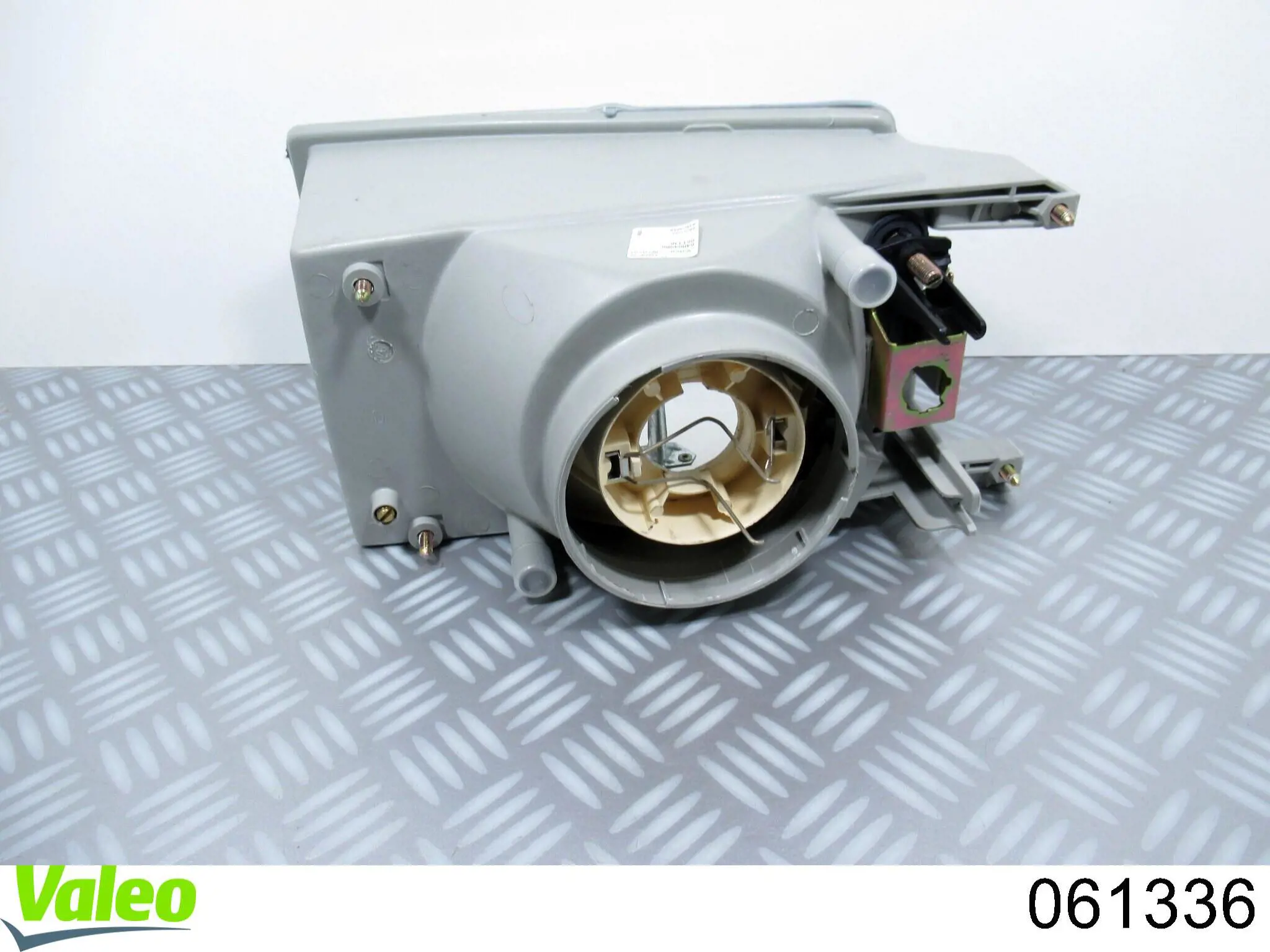Купити Фара права Renault 25  B29