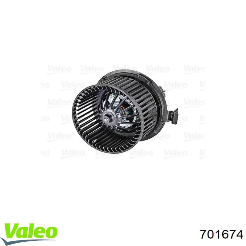 Радіатор охолодження двигуна 701674 VALEO