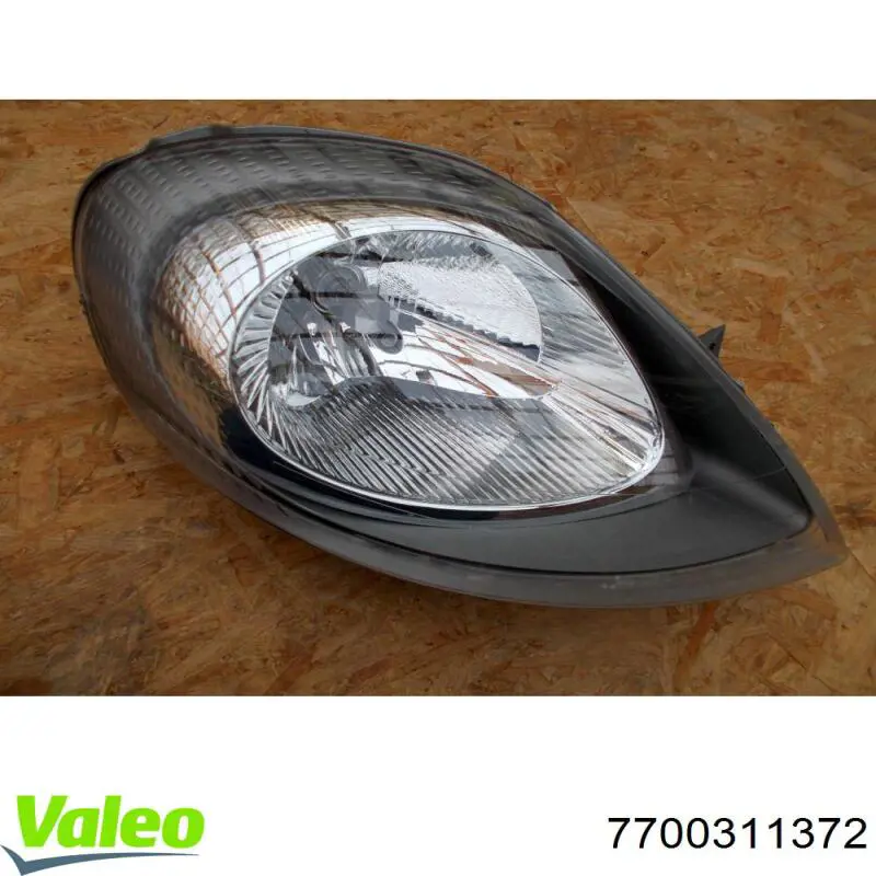 Фара правая VALEO 7700311372 ціна, від 66.47 USD