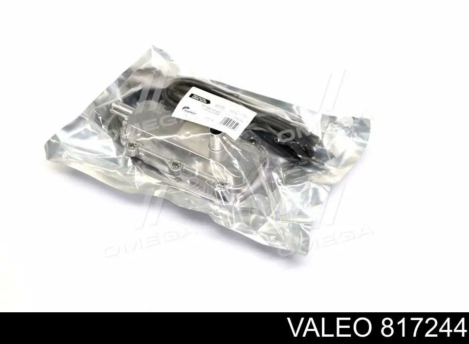 Радіатор кондиціонера 817244 VALEO