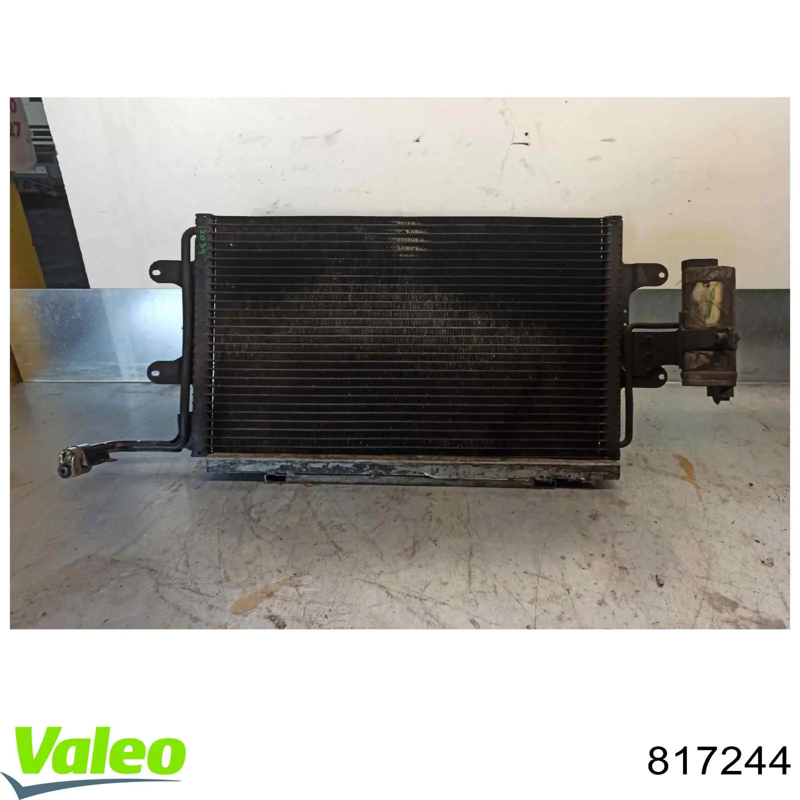 Конденсатор кондиціонера VALEO 817244 ціна, від 83.48 USD