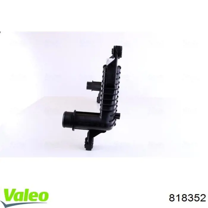 818352 VALEO Охолоджувач наддувочного повітря