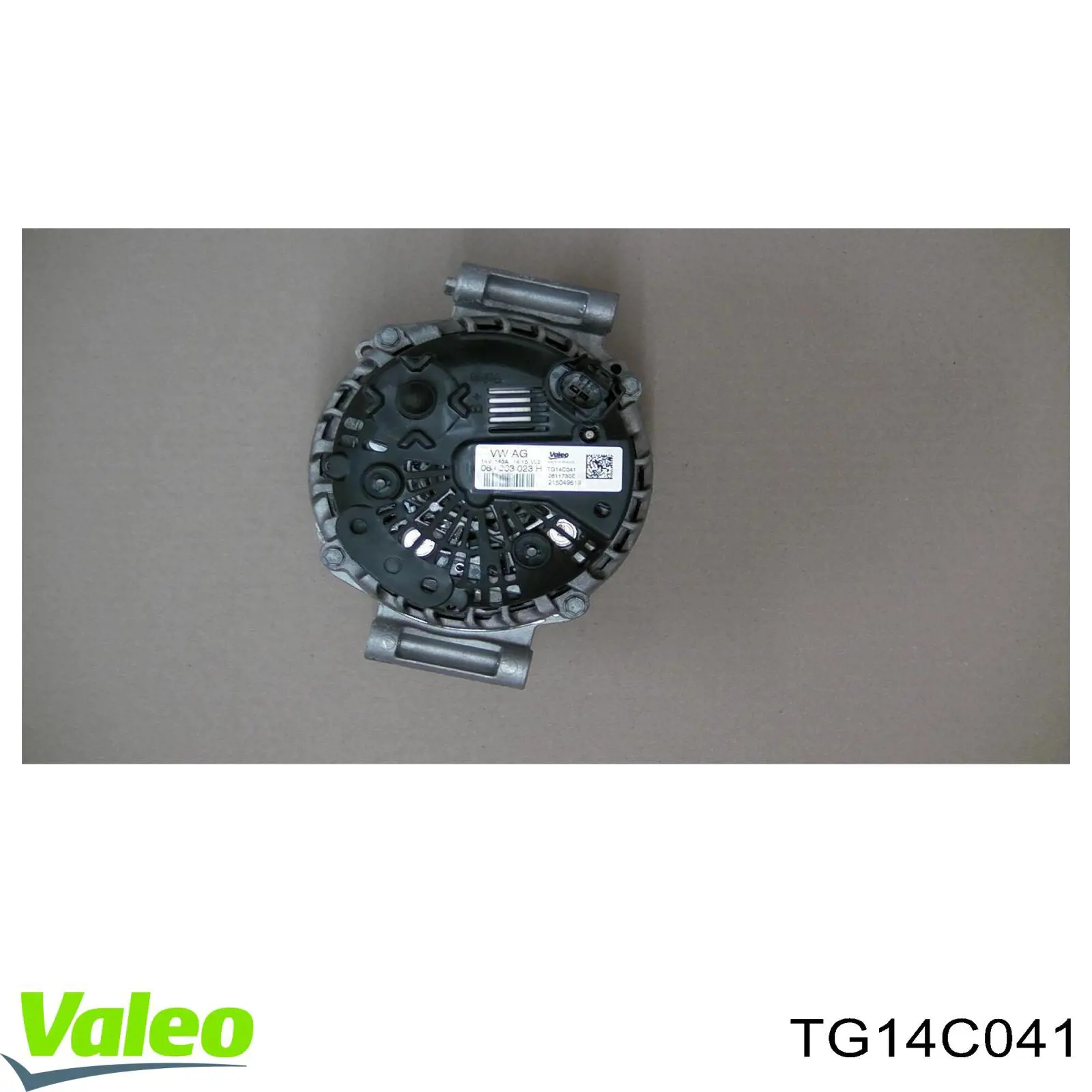 TG14C041 VALEO Авто генератор