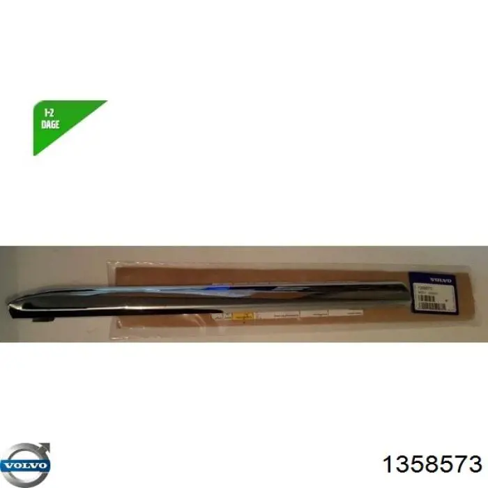 1358573 Volvo Молдинг переднього бампера, правий