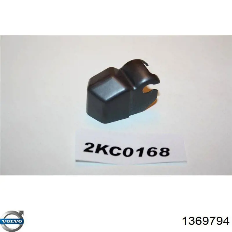 1369794 Volvo 