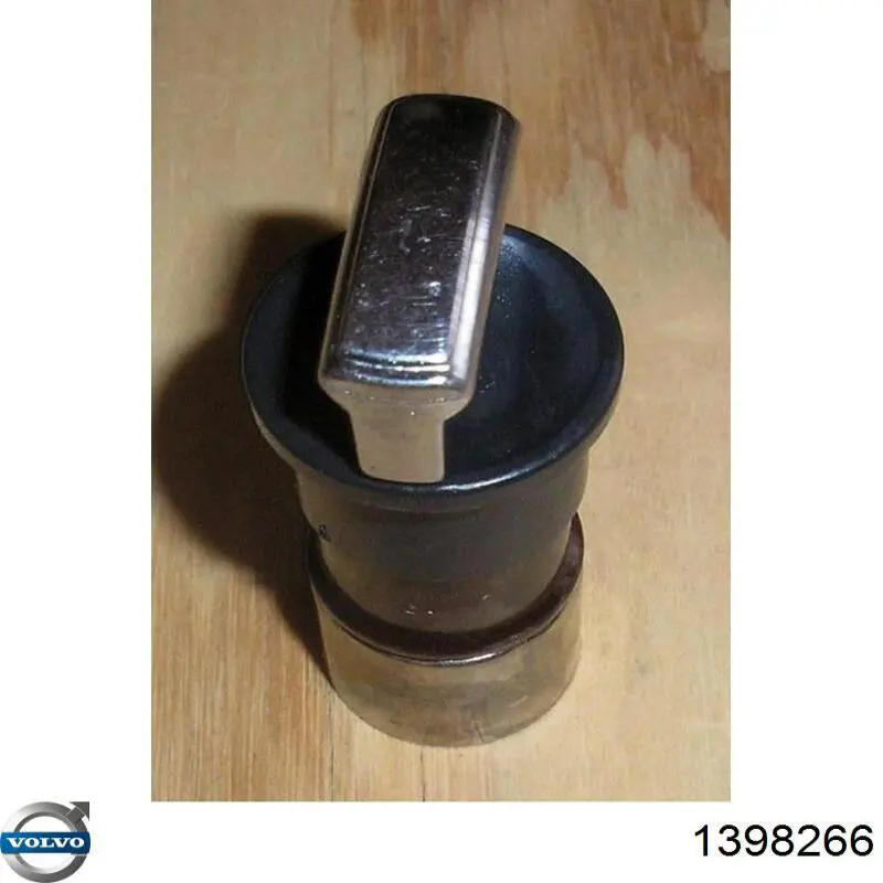 1398266 Volvo 