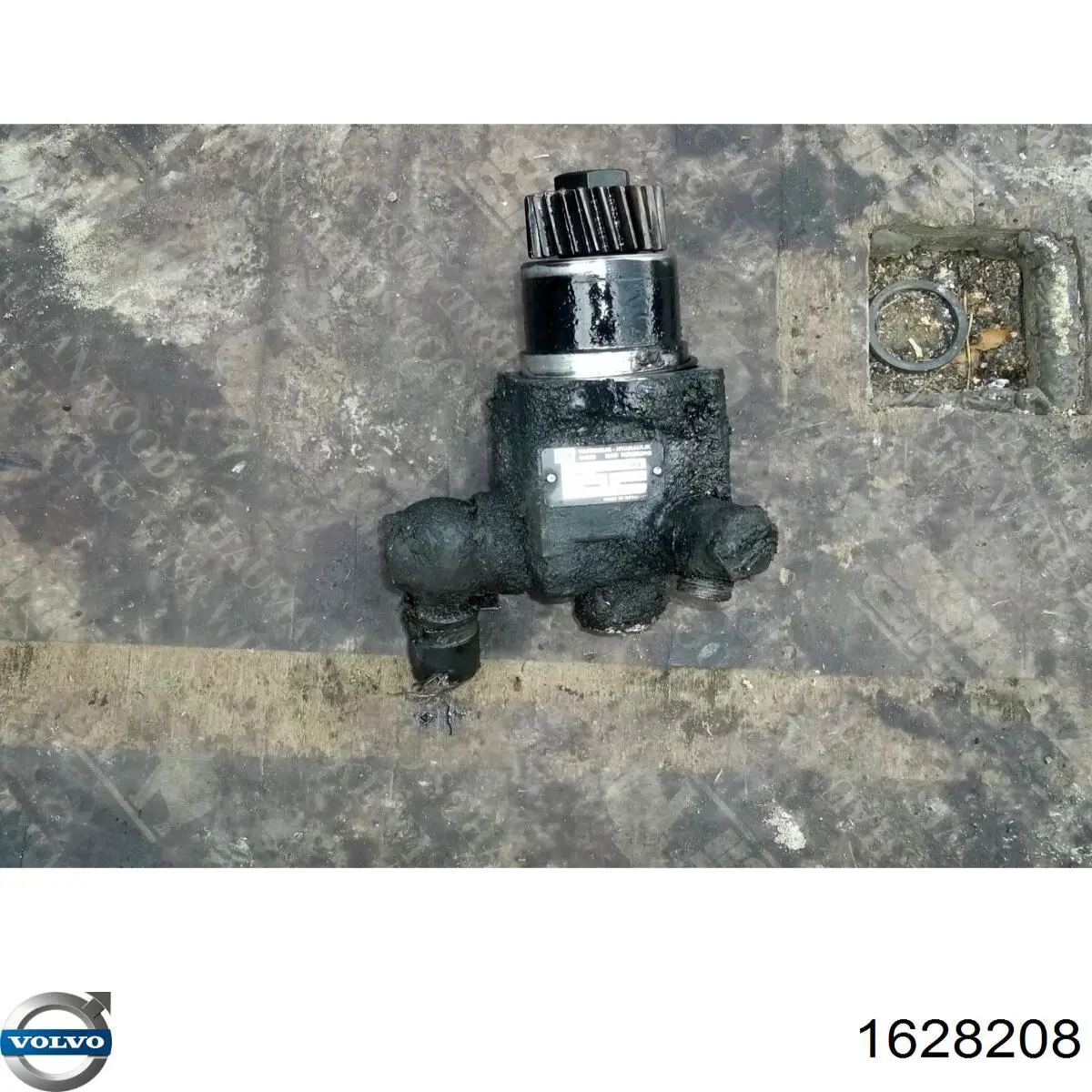Насос ГПК Volvo 1628208 ціна, від 101.45 USD