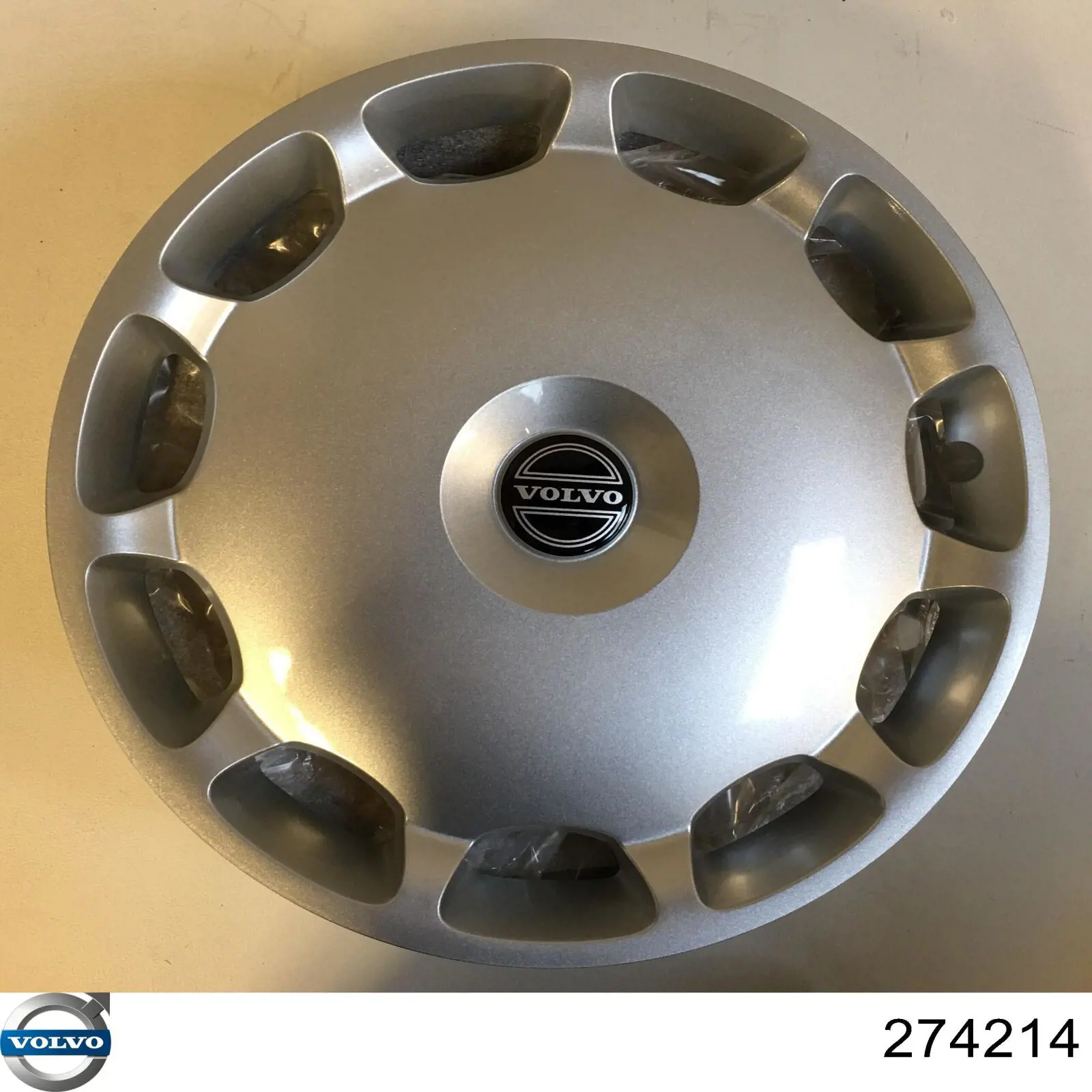 Купити 274214 Volvo Автомобільні ковпаки