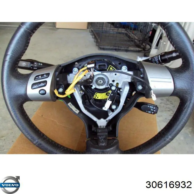 Купити 30616932 Volvo 
