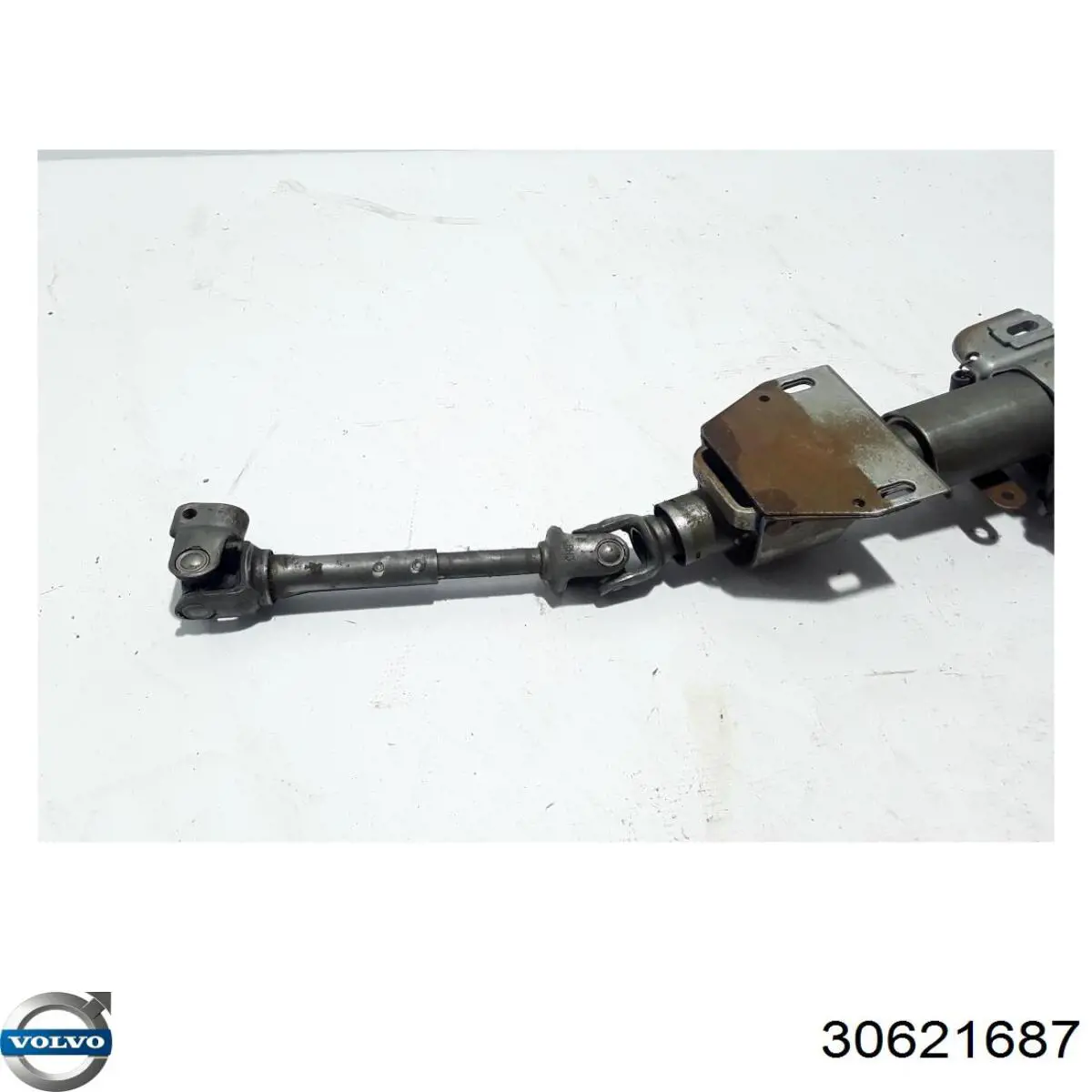 Рульова колонка Volvo 30621687 ціна, від 42.18 USD