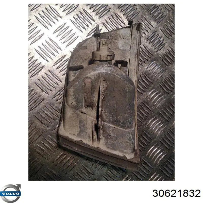 Правий покажчик повороту - лампа Volvo 30621832 ціна, від 20.32 USD