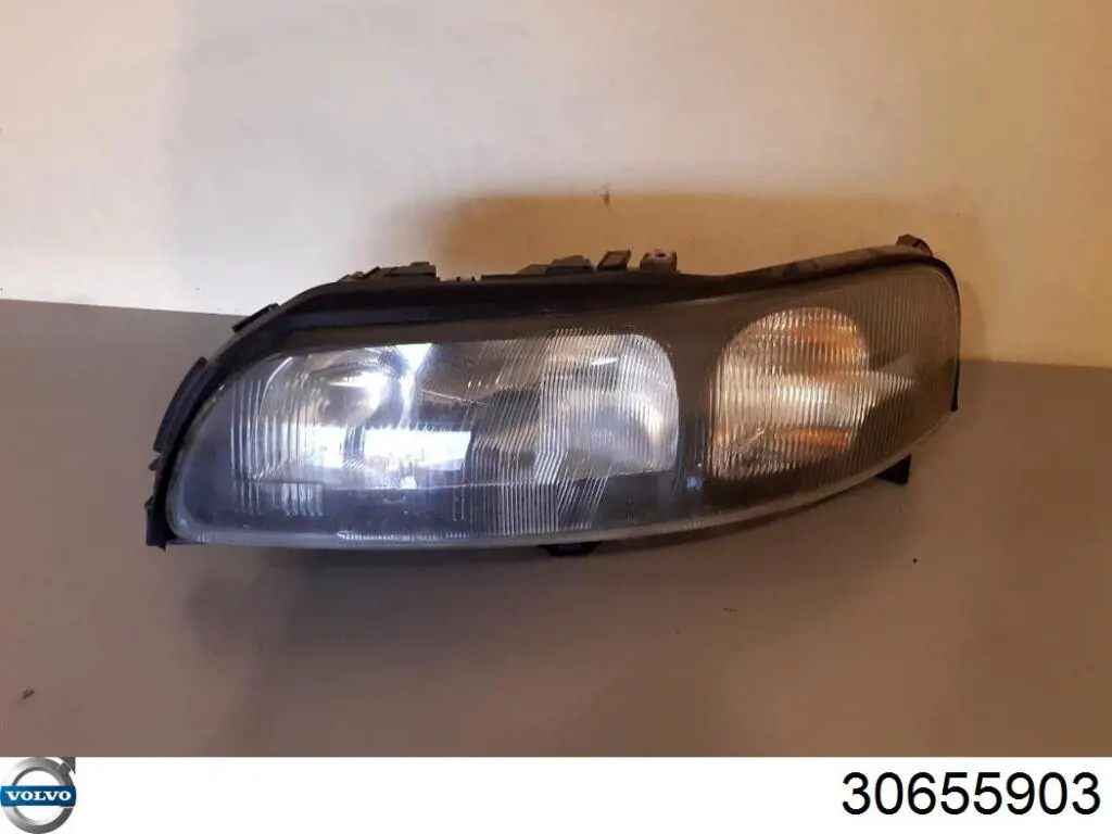 31446811 Volvo Фара дальнього світла в зборі