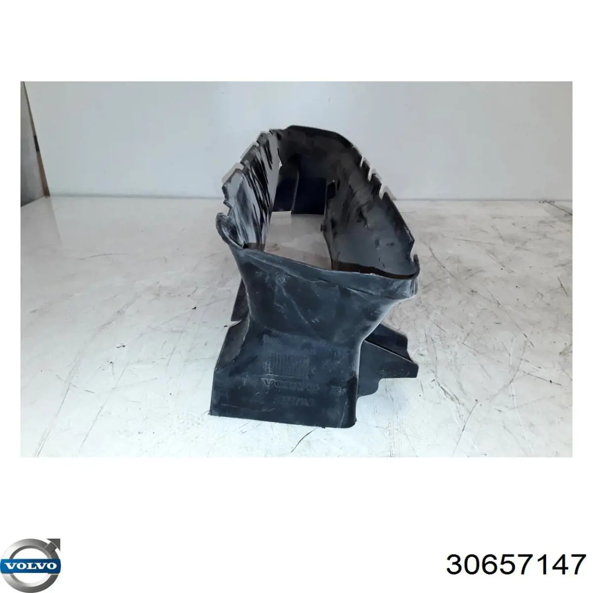  Volvo 8620121 ціна, від 426.58 USD
