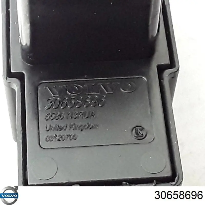 Кнопка вмикання двигуна склопідіймача задня Volvo 30658696 ціна, від 5.07 USD