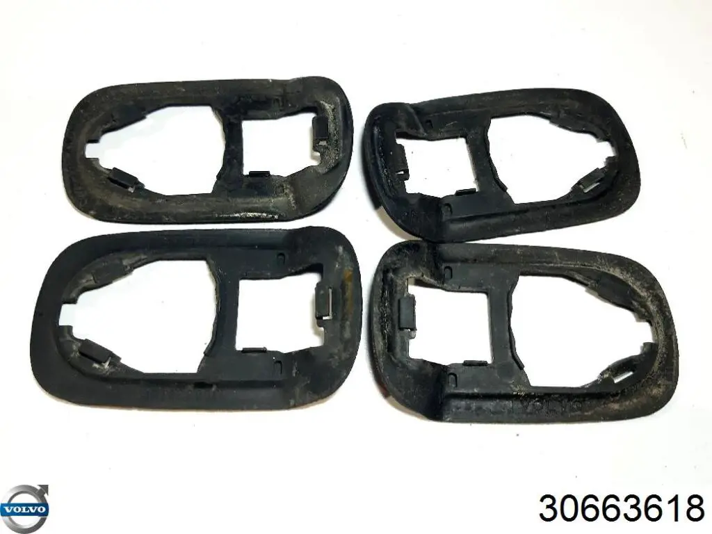 30663618 Volvo 