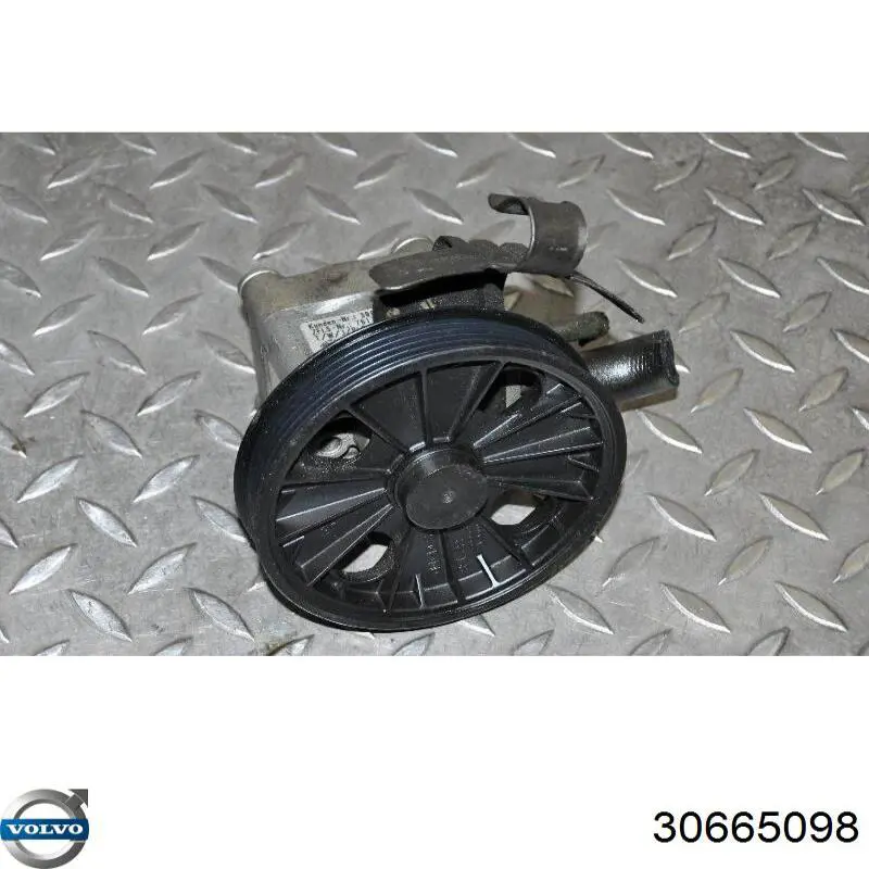 Насос ГПК Volvo 30665098 ціна, від 155.00 USD
