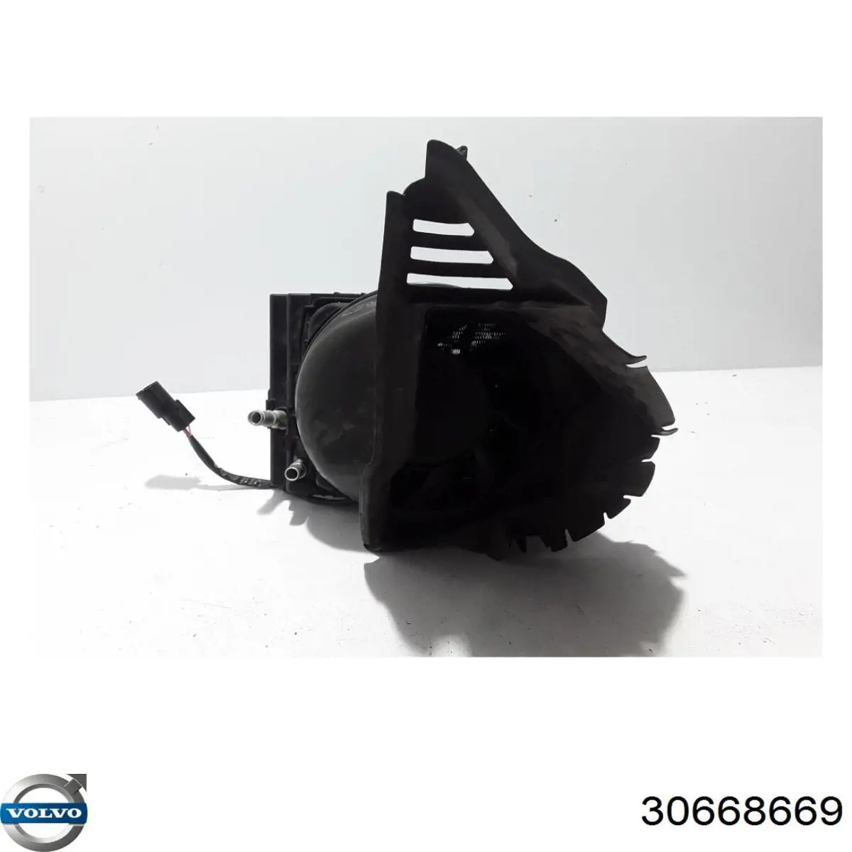 Купити 32382136 Volvo Радіатор охолодження, додатковий