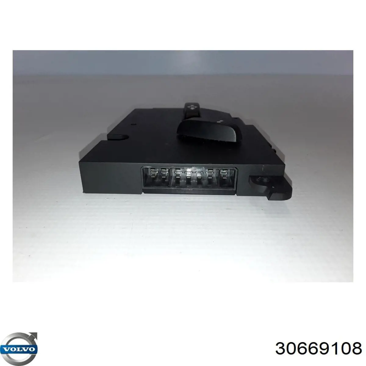  Volvo 30669108 ціна, від 38.01 USD