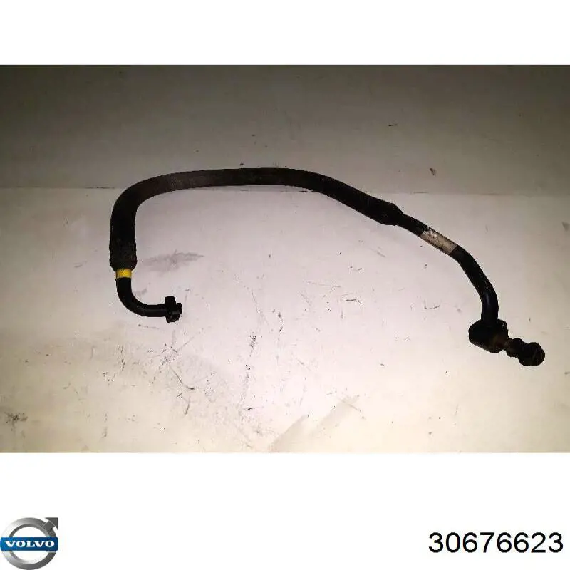 Купити 30676623 Volvo Шланг кондиціонера, від осушувача до компресора