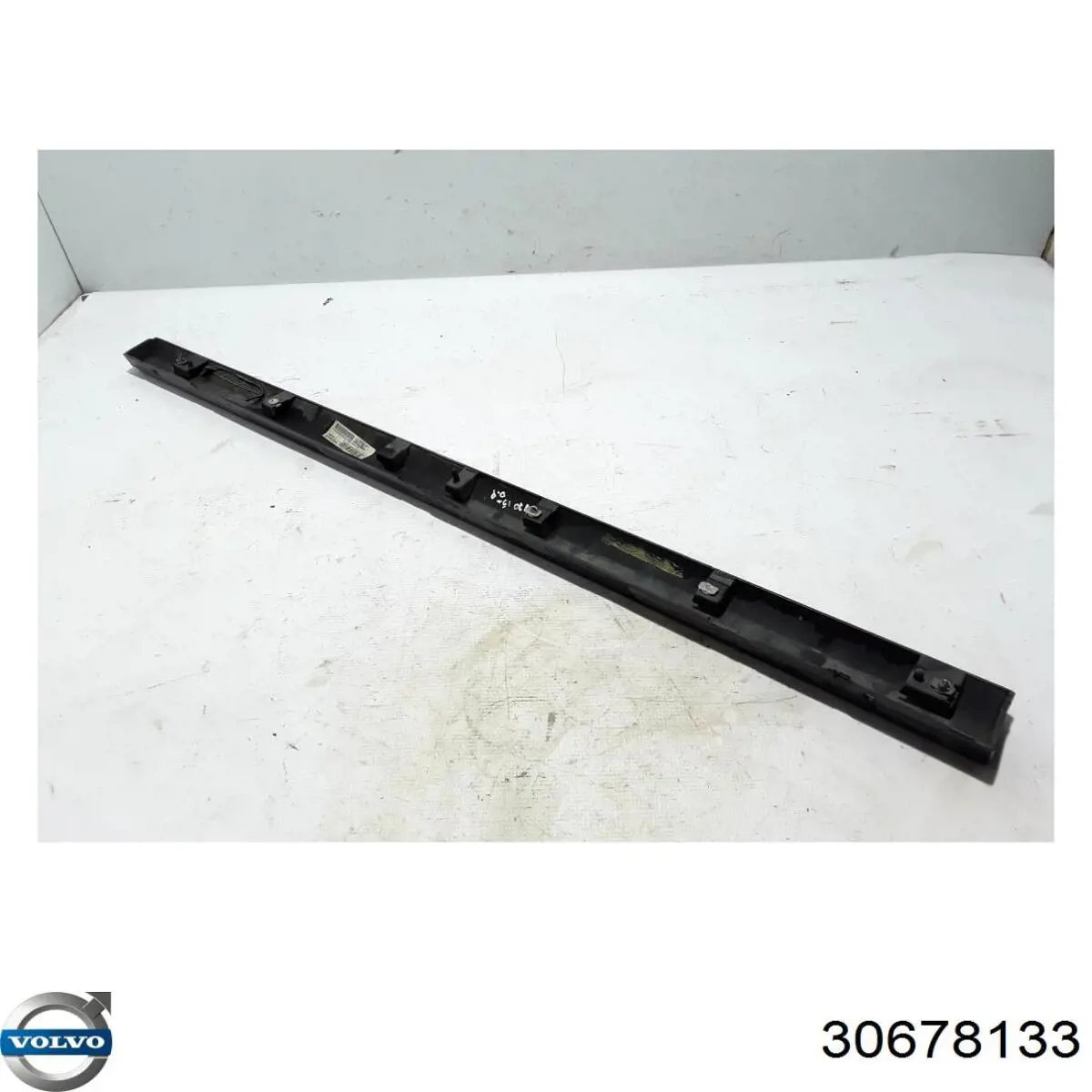  Volvo 30678133 ціна, від 24.21 USD