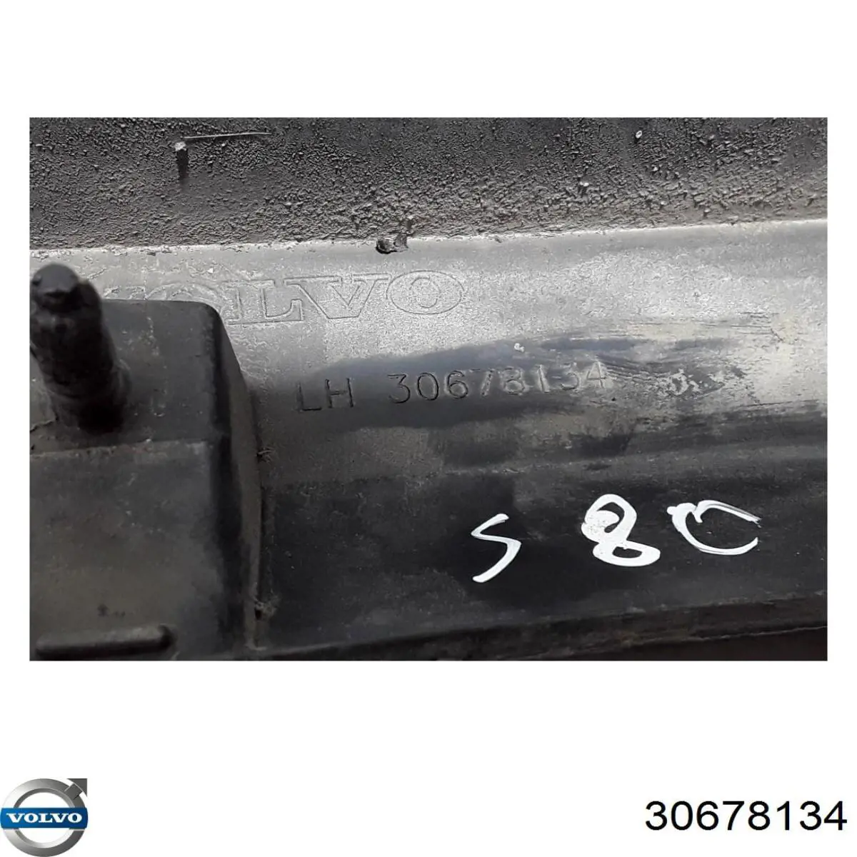 30678134 Volvo 