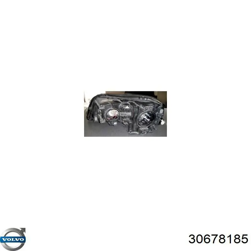 Фара правая Volvo 30764402 ціна, від 1133.77 USD