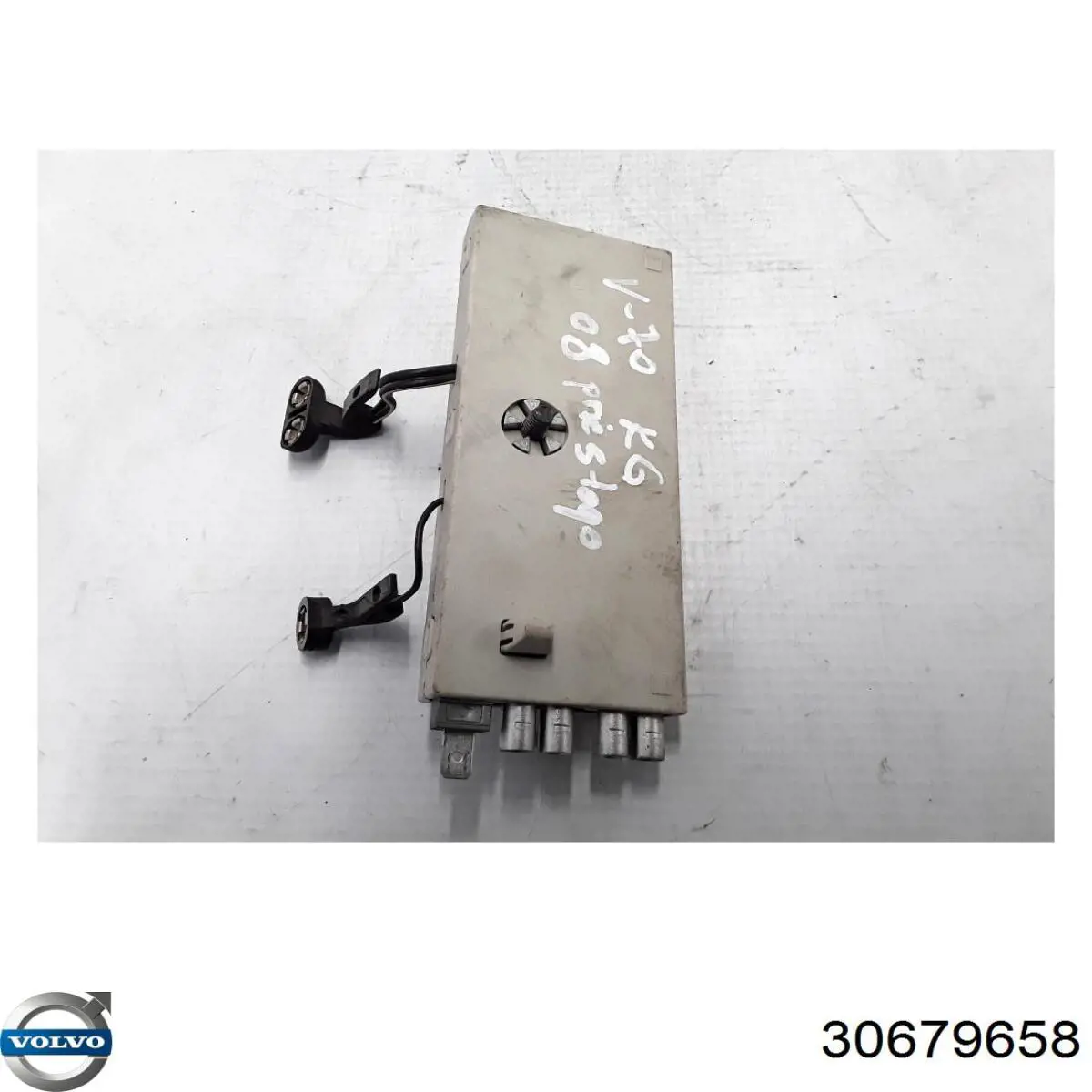 Купити 30679658 Volvo 