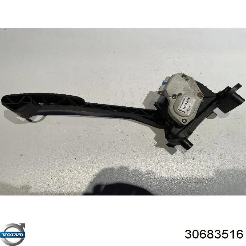 Педаль газу 30683516 Volvo