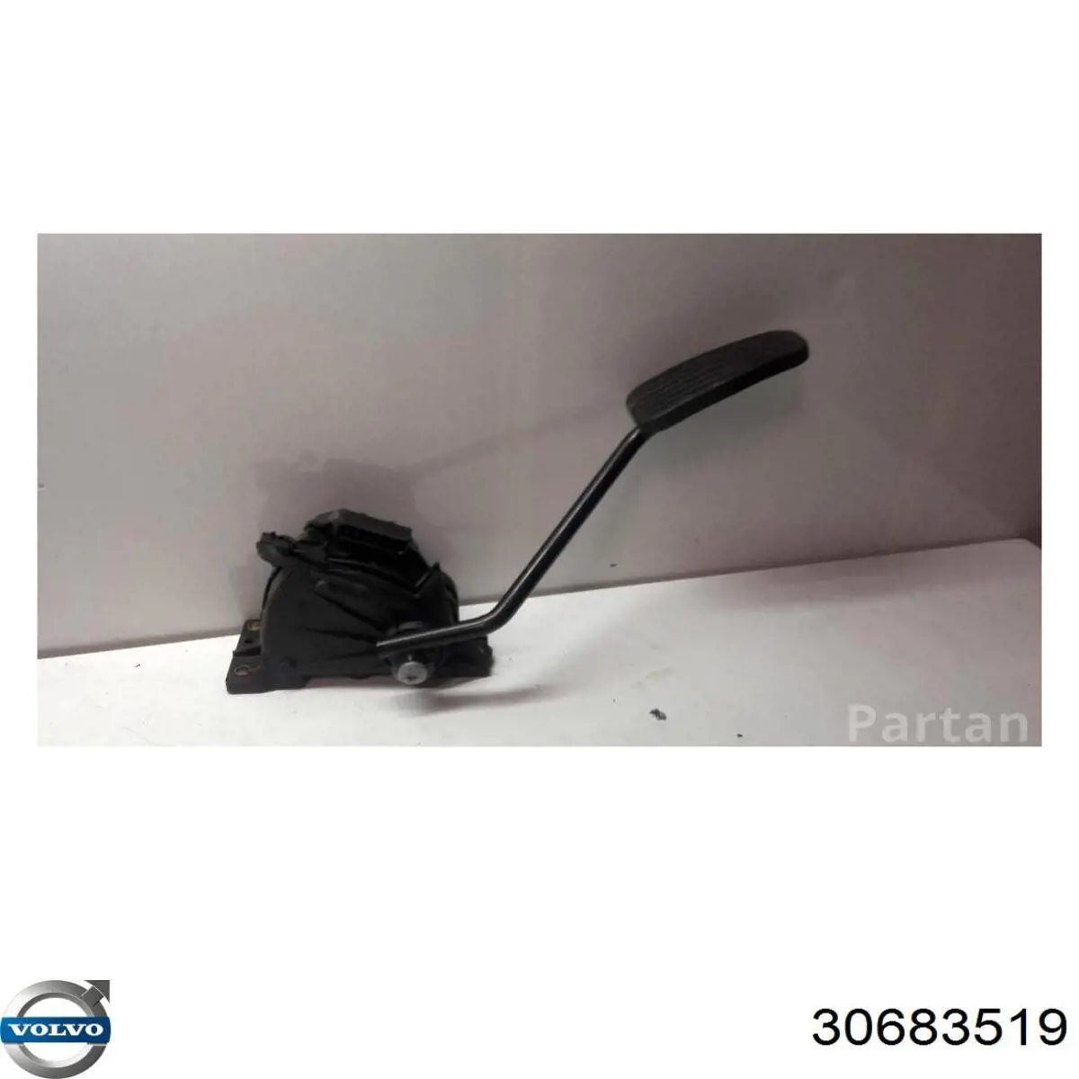 Підаль газу Volvo 30683519 ціна, від 63.55 USD