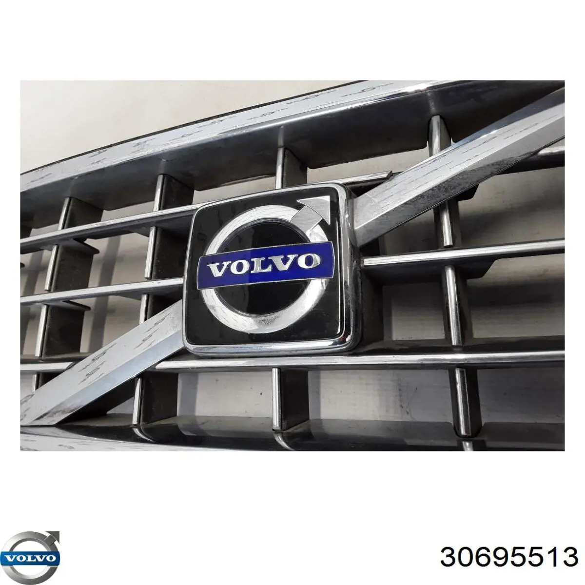 Облицювання радіатора Volvo 30695513 ціна, від 511.04 USD