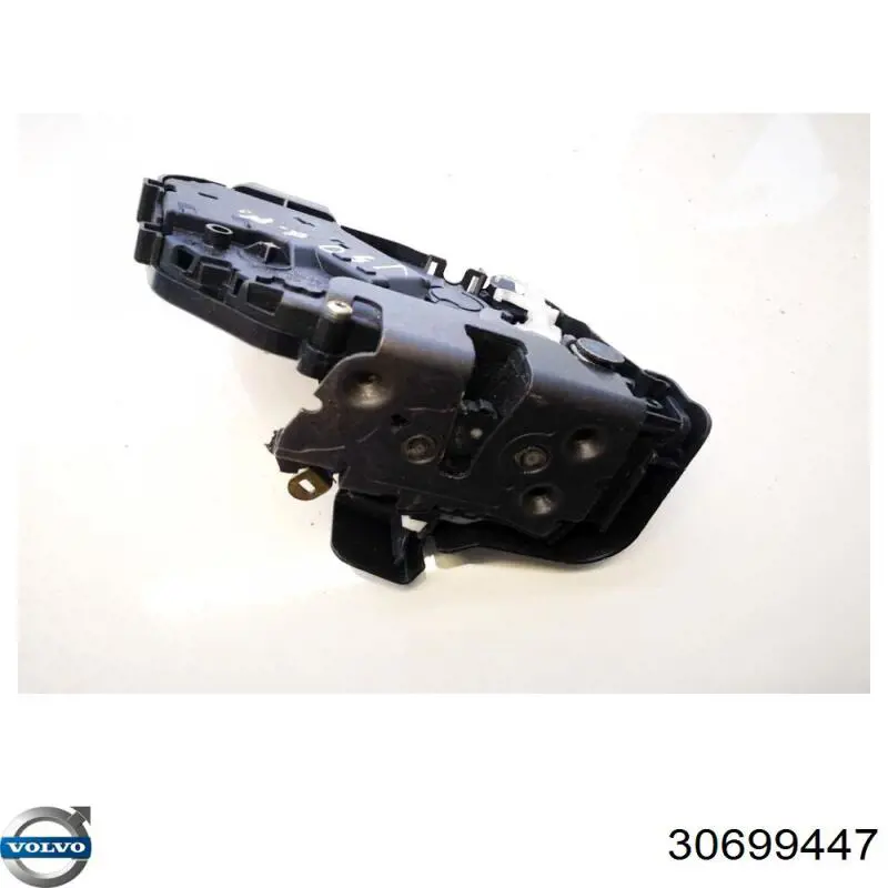 Замок передніх пасажирських дверей Volvo 30699447 ціна, від 50.68 USD