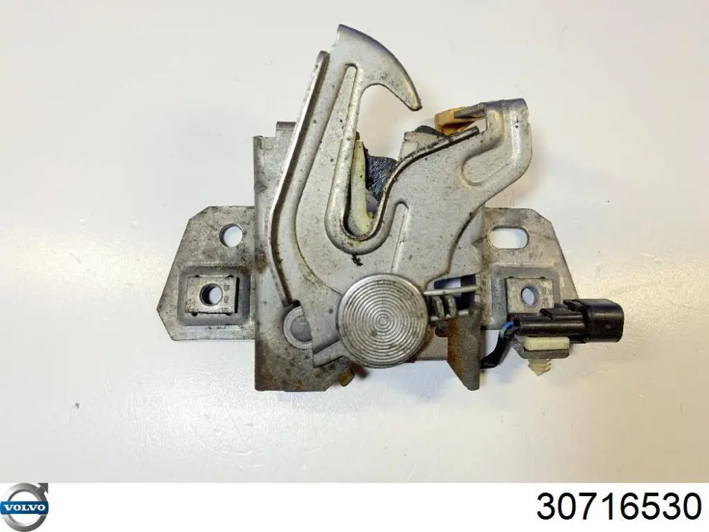 Замок капота Volvo 30716530 ціна, від 10.14 USD