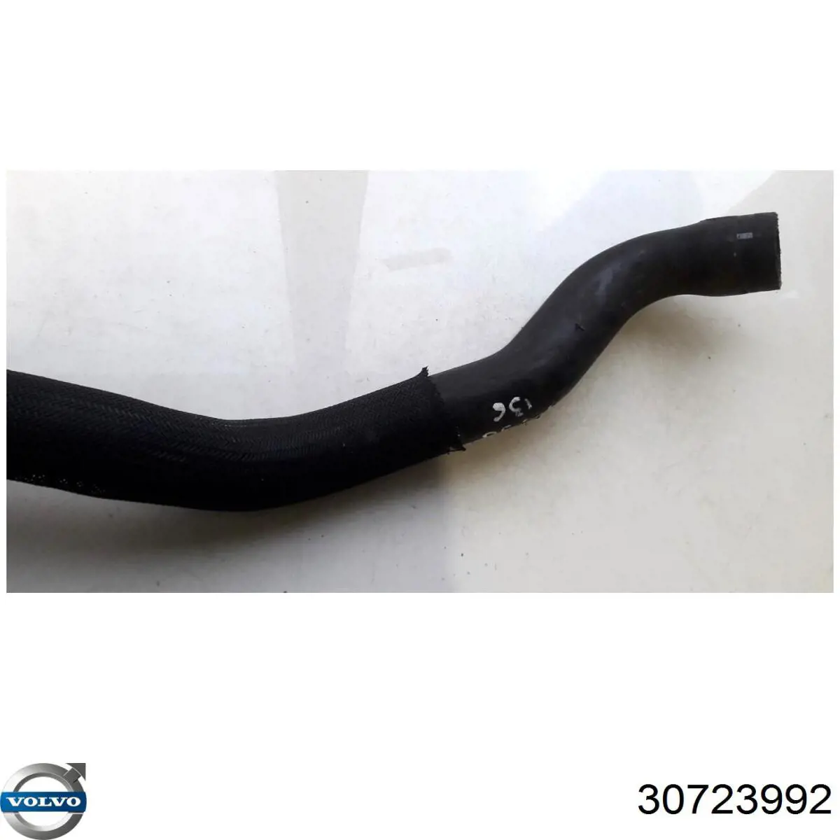 Шланг/патрубок радіатора охолодження, нижній Volvo 30723992 ціна, від 12.40 USD
