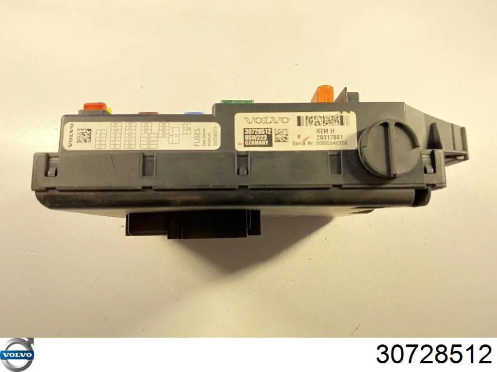 Купити 30786646 Volvo Блок запобіжників задній, салонний