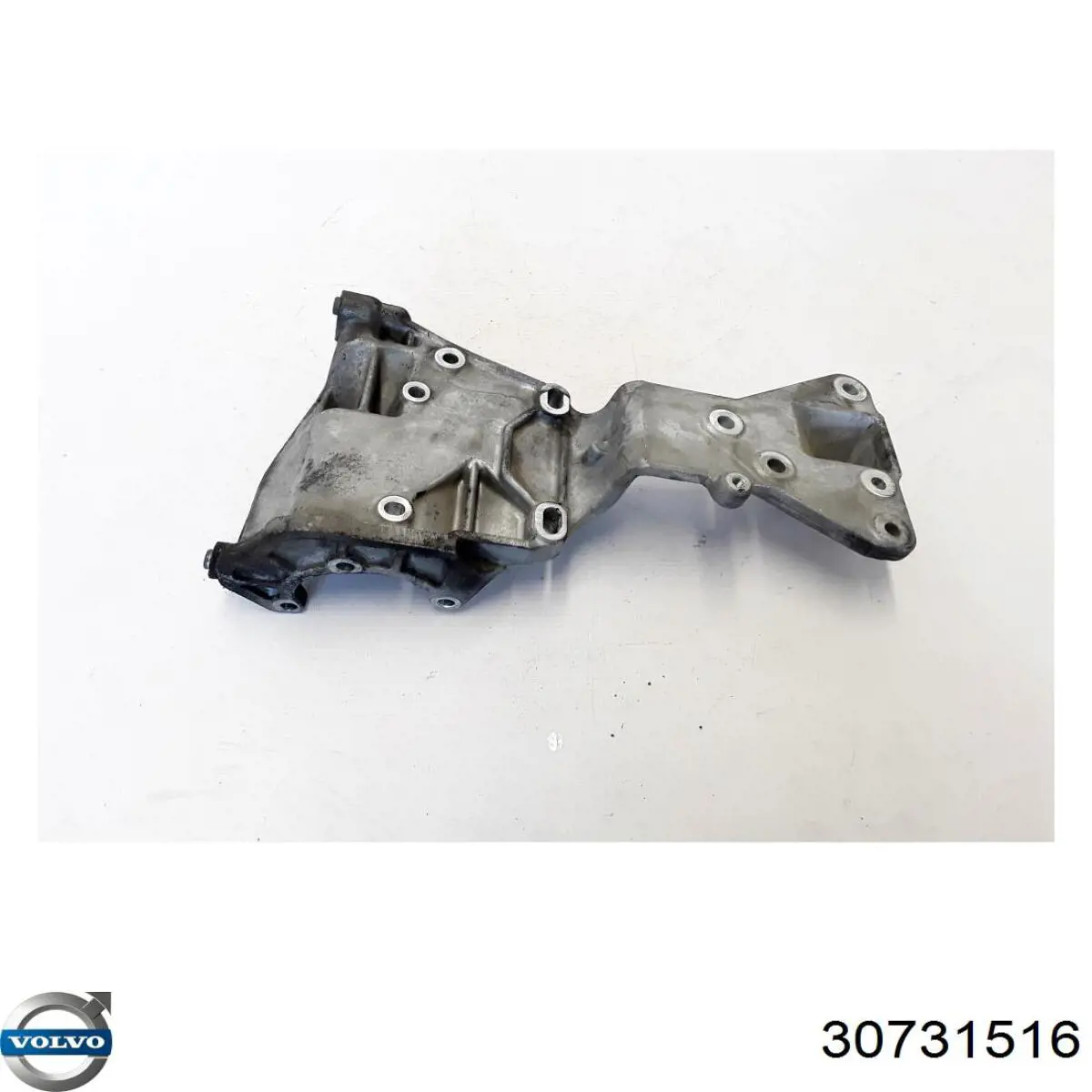 Кронштейн генератора (натяжний) Volvo 30731516 ціна, від 12.65 USD