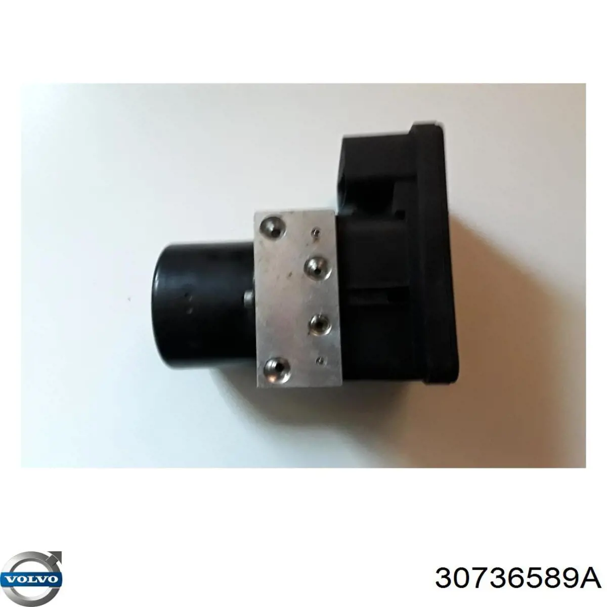 30736589A Volvo 