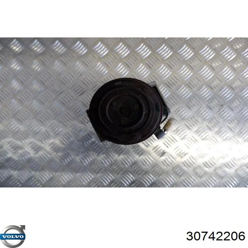 30742206 Volvo Компресор холодоагенту