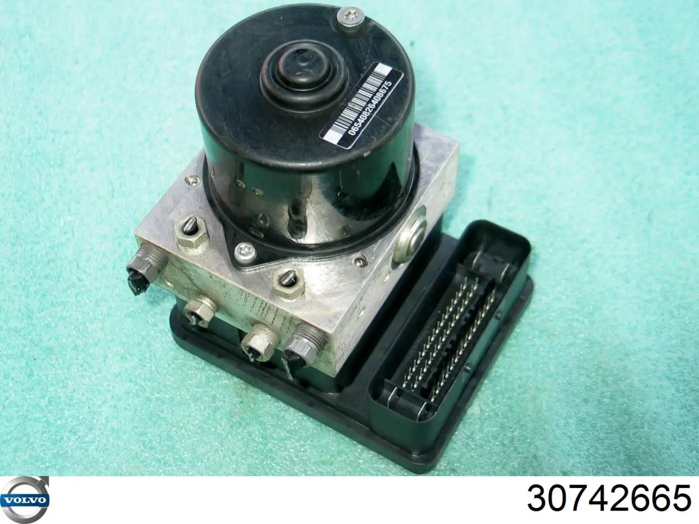 30742665 Volvo 