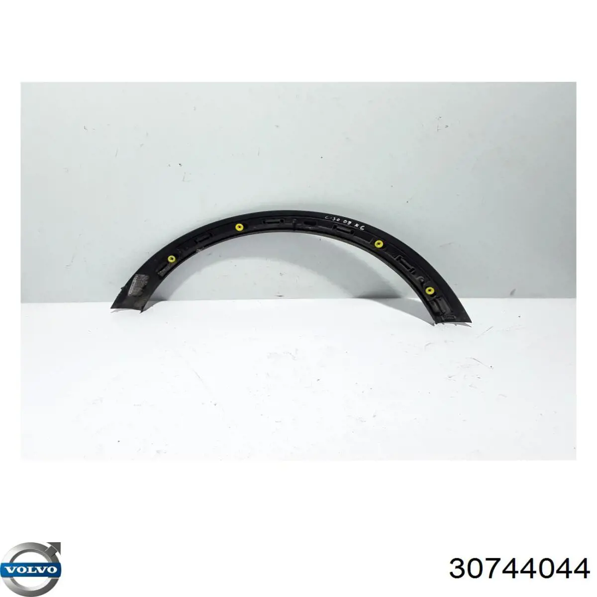30744044 Volvo 