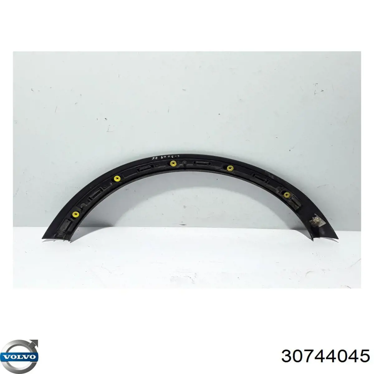 30744045 Volvo 