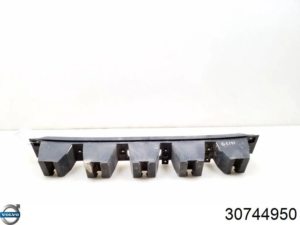 30744950 Volvo 