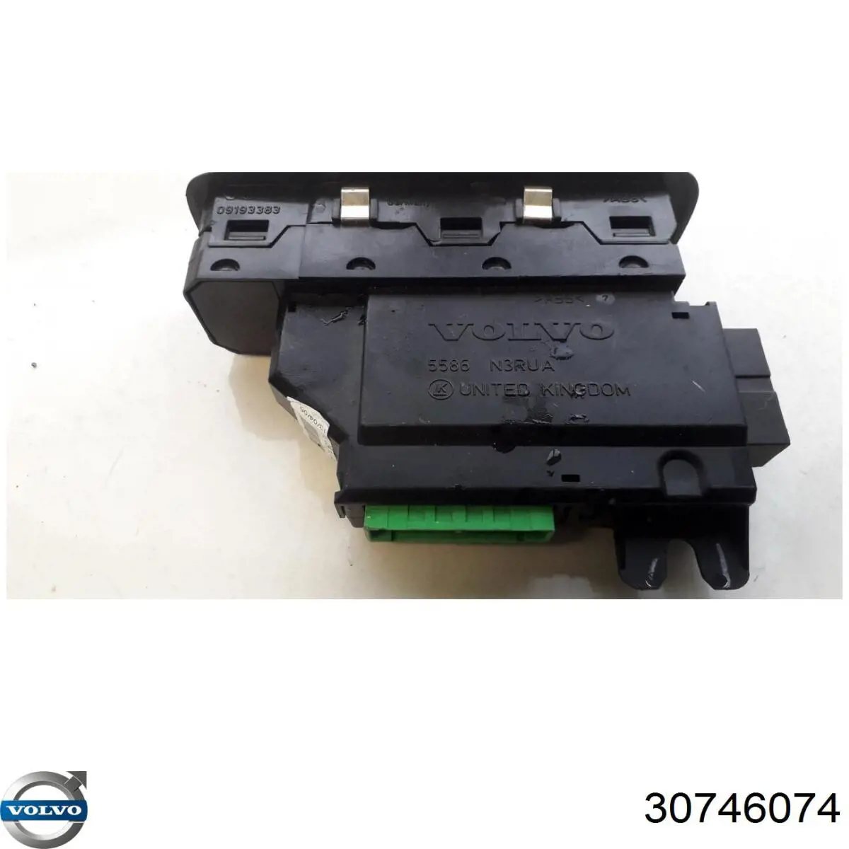 30658694 Volvo 